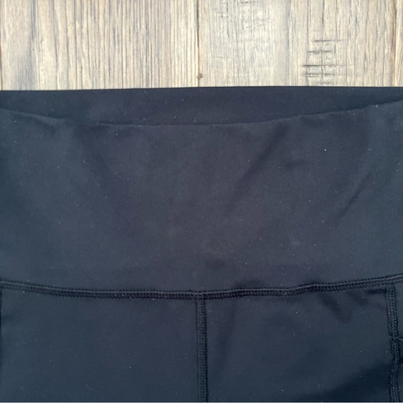 YOGALICIOUS LUX Black Cropped Leggings L High Rise Pockets - Picture 5 of 8